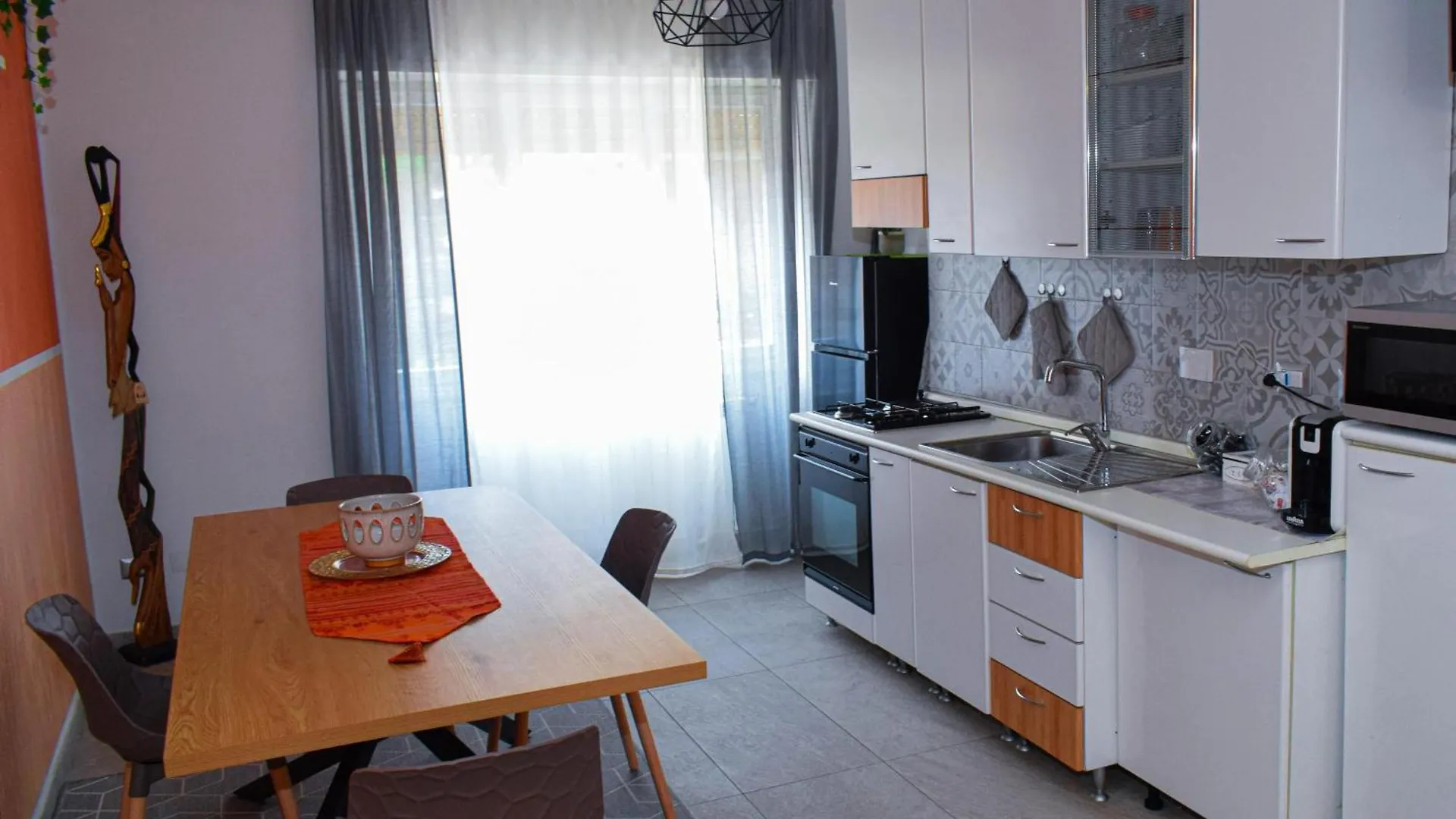 B&B Amigos Lido di Ostia Bed & Breakfast